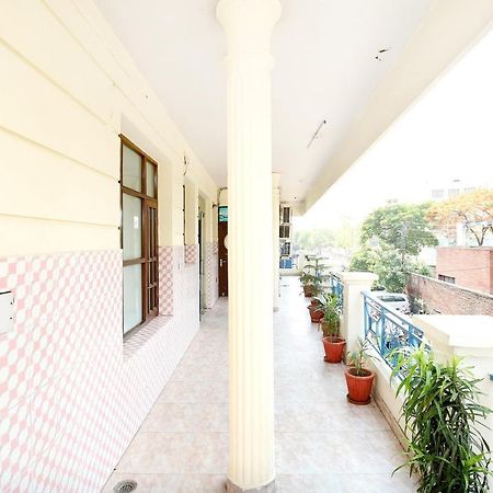 Oyo 2530 Surya Palace Chandīgarh Exterior foto